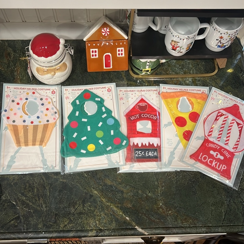 Elf on shelf Target Bullseye Playground Holiday Helper Costumes🎅🏻🎄